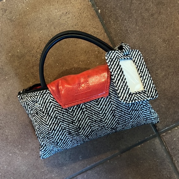 Two’s Company tote bag with pouch - Picture 8 of 10